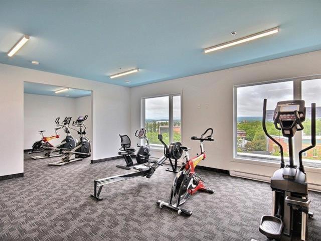 Penthouse On Charest - With Parking And Gym Appartamento Québec Esterno foto