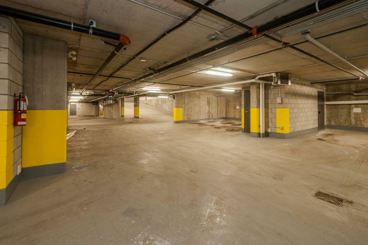 Penthouse On Charest - With Parking And Gym Appartamento Québec Esterno foto