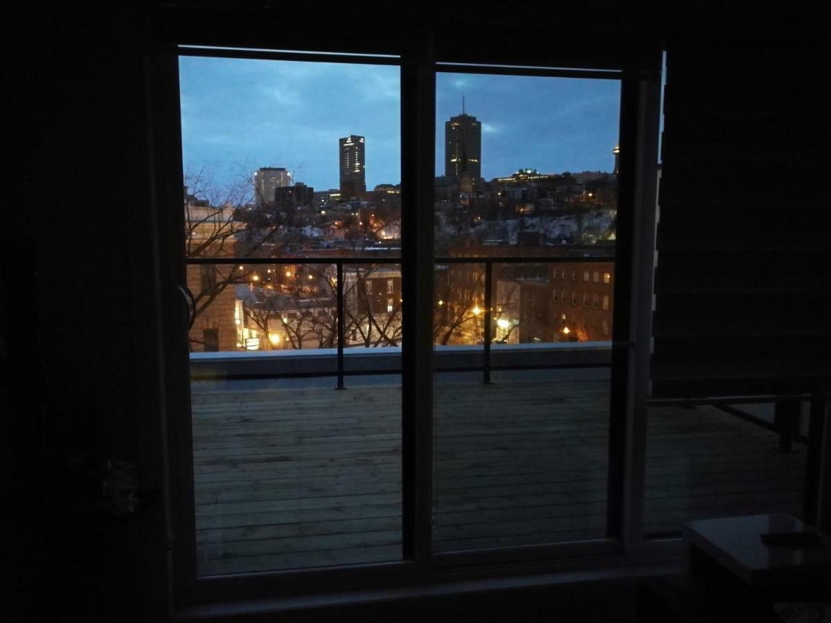 Penthouse On Charest - With Parking And Gym Appartamento Québec Esterno foto